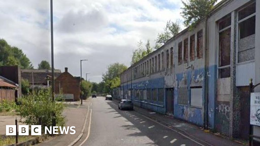 Second fire in weeks on Willenhall street with factory units