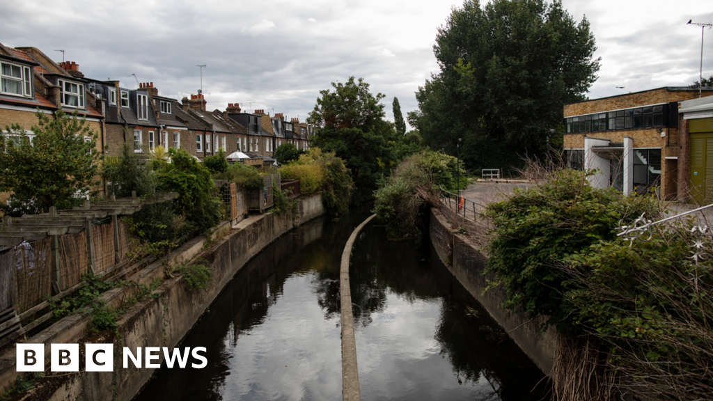 The misconnected pipes polluting urban rivers