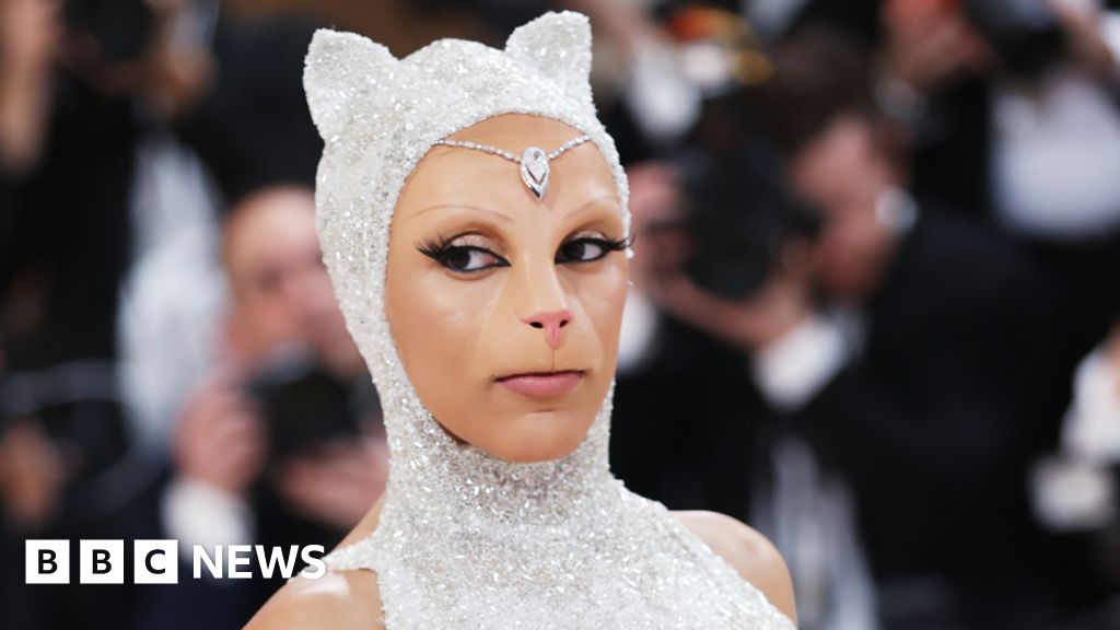 Met Gala 2023: Doja Cat and Jared Leto deliver Lagerfeld-inspired looks ...