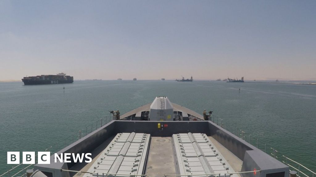 Iran Tanker Seizure Uk Warship Hms Duncan Arrives In Gulf Bbc News