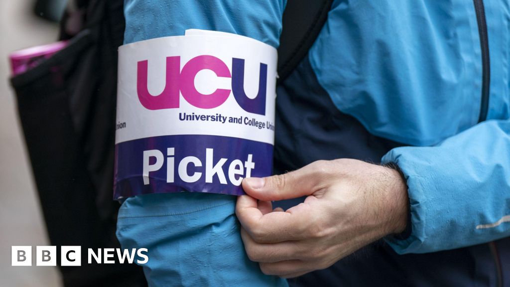 University lecturers announce marking boycott in cuts row