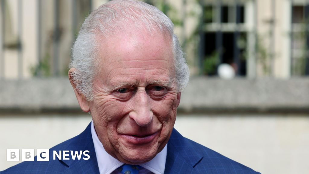 King sends heartfelt message to fellow cancer patients