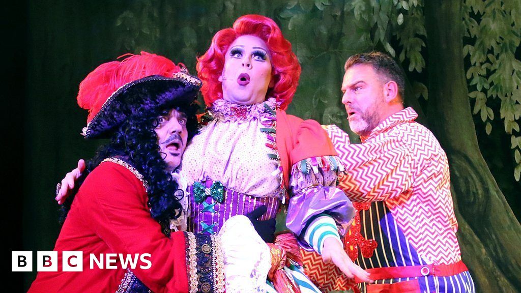 How do you explain panto? - BBC News