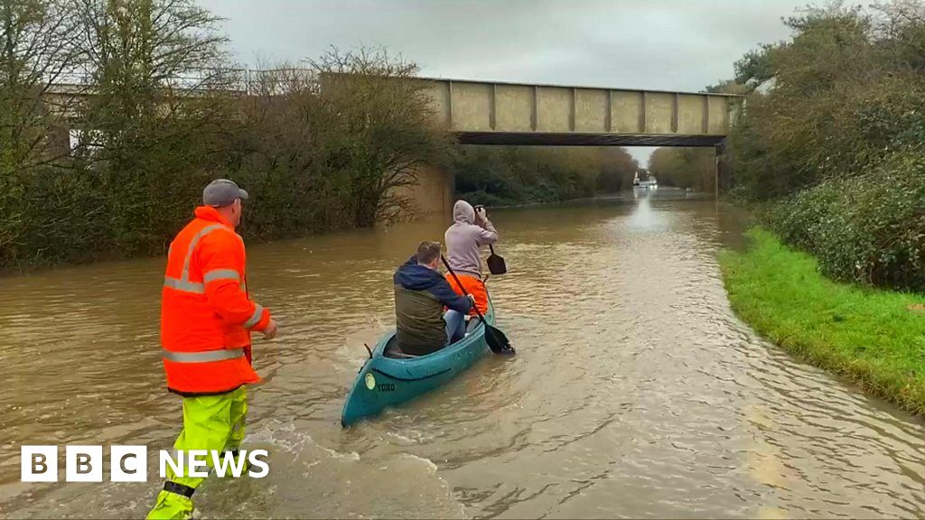 Wales weather: Watch the impact of Storm Henk - BBC News
