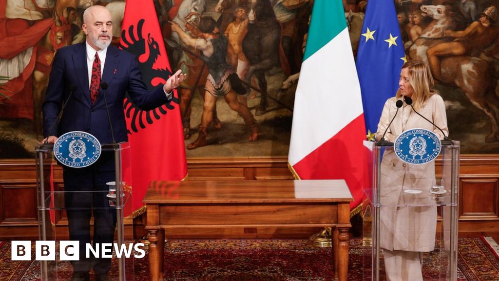 Europe migrant crisis: Italy to build migrant centres in Albania