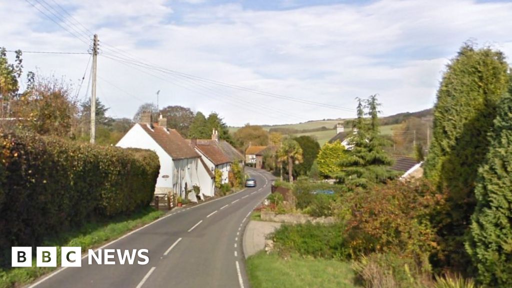 Godmanstone village roadworks create 41mile diversion BBC News