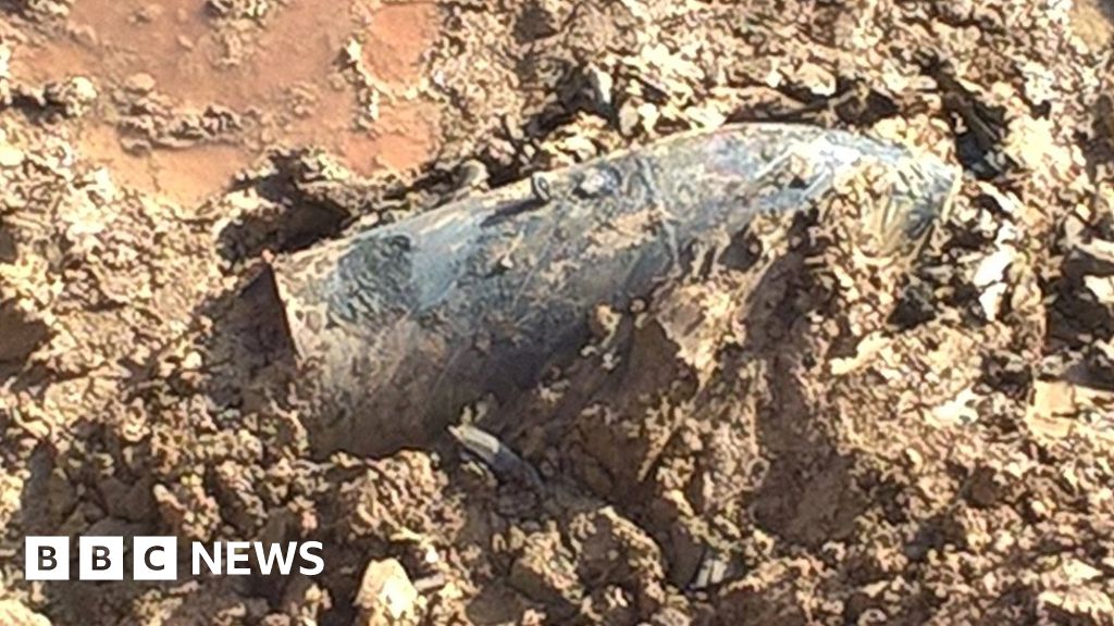 WW2 Bomb Found On Brondesbury Park Building Site BBC News london-neighborhood-evacuated-after-wwii-german-bomb-found-the-blade