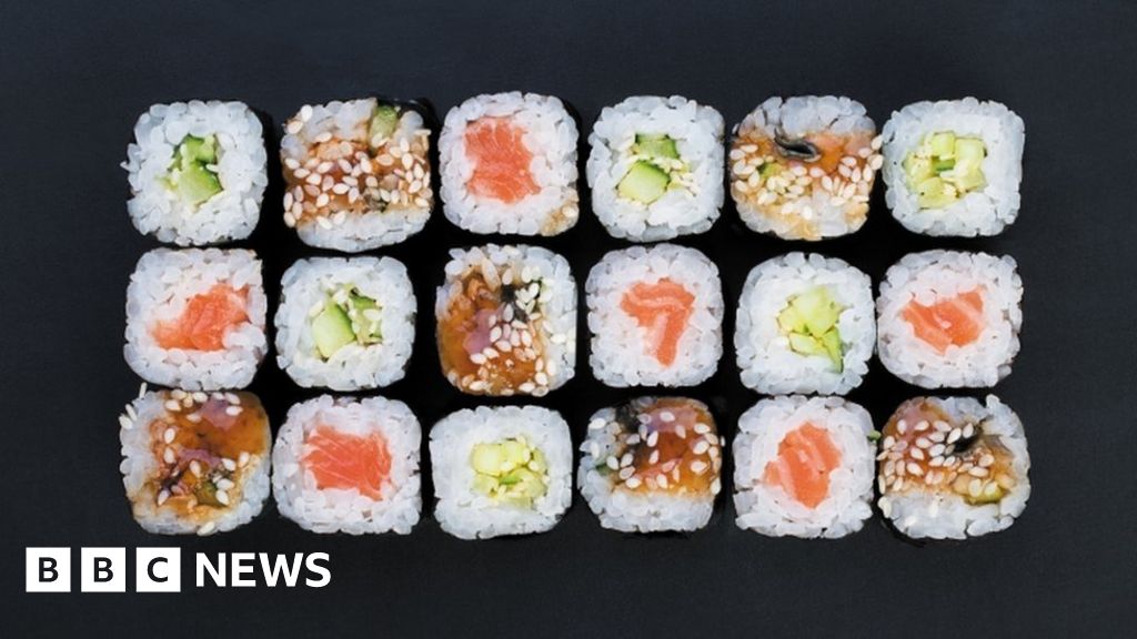 Dozens change name to 'salmon' to get sushi deal in Taiwan - BBC News