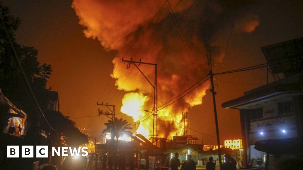 Witnesses to Israeli strike on Gaza hospital compound saw 'so many people burning'