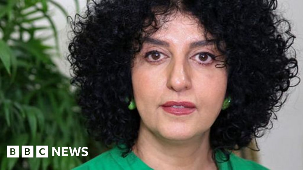 Иранският нобелов лауреат е отведен в болница след „насилствен арест“, казва семейството