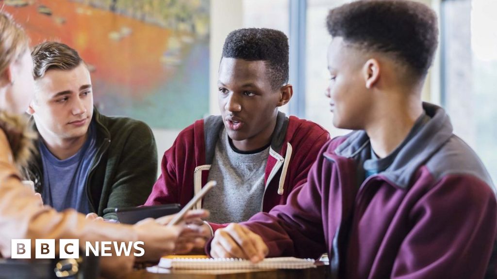 Call for HPV jab to be offered to older boys