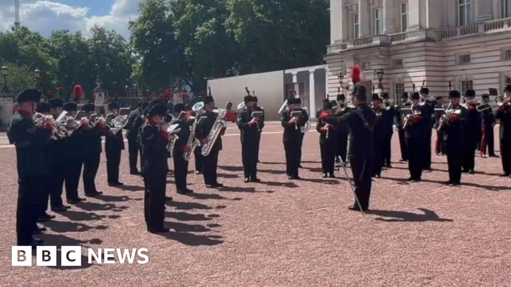 Watch: Taylor Swift remix played at Changing of the Guard