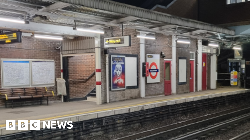 Person killed by Tube was blocked from safe spot