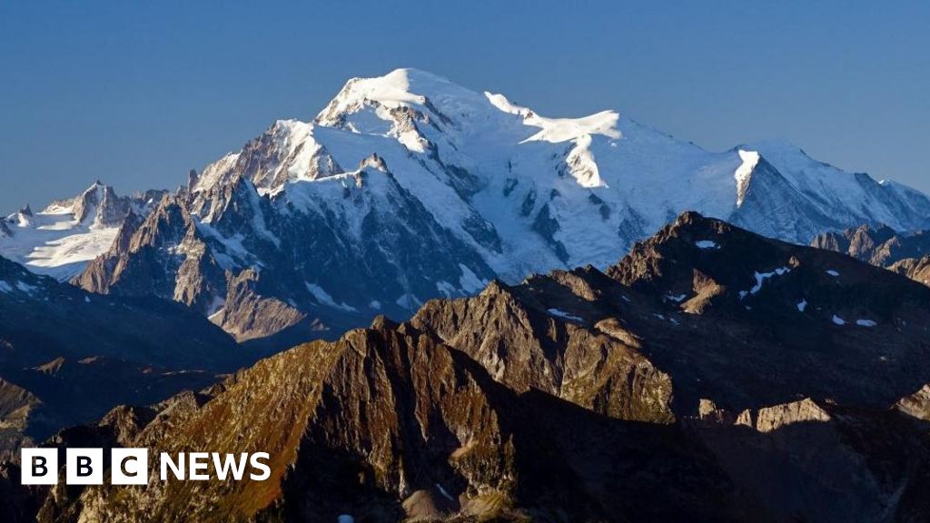 Le plus haut sommet de France, le Mont Blanc, rétrécit