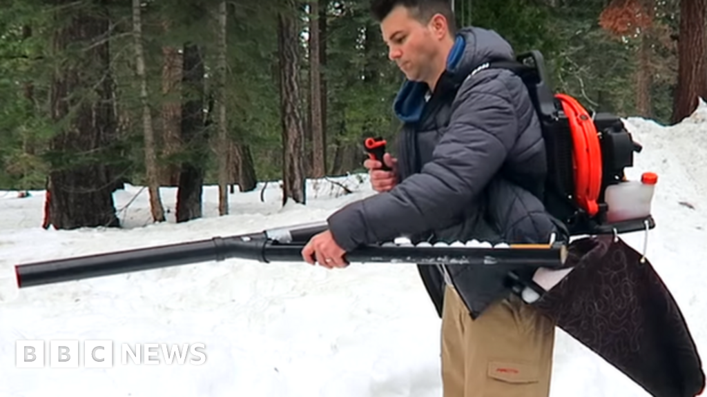 How To Make A Snowball Machine Gun Engineer builds 'snowball machine gun' and other news - BBC News