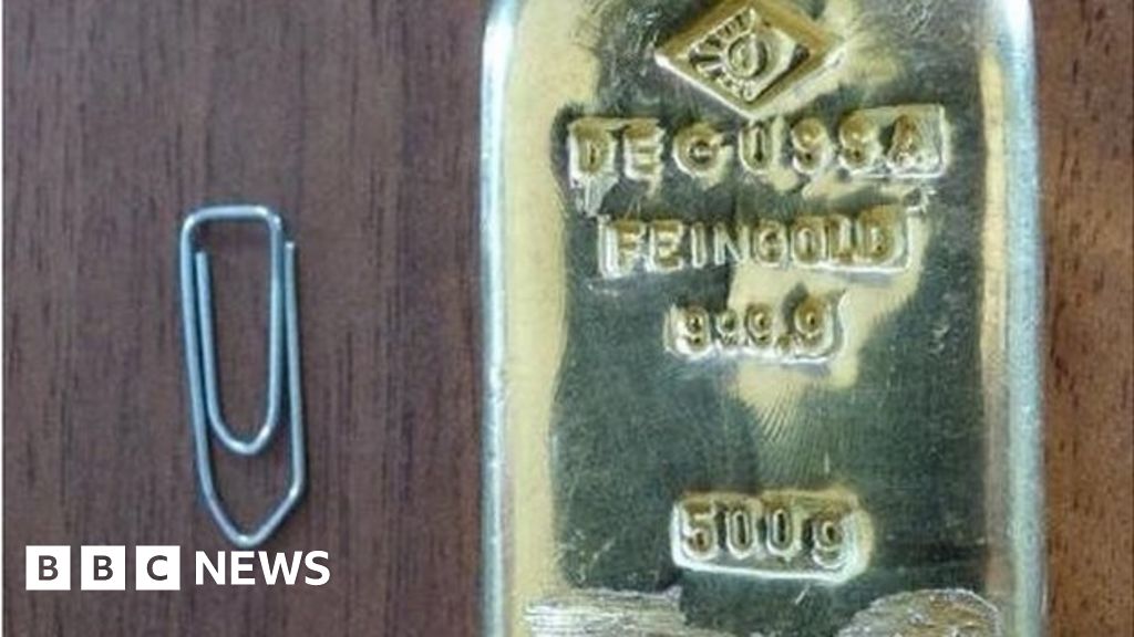 Teenage girl to keep gold bar found in German lake BBC News