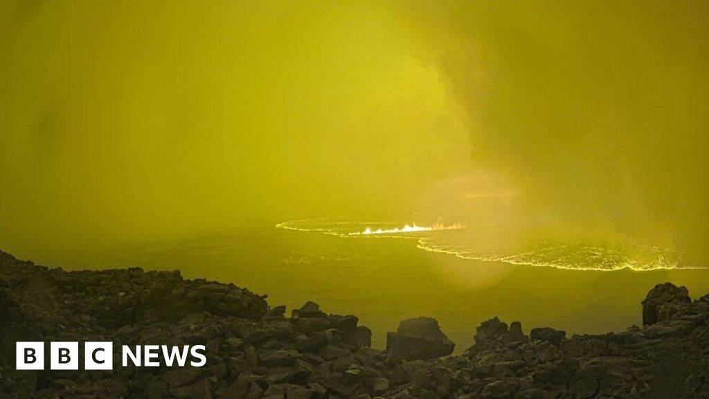 Mauna Loa: The world’s largest active volcano erupts in Hawaii
