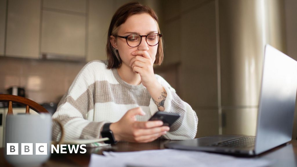 bbc.co.uk - Mitchell Labiak - Employer's national insurance should be cut for all under-25s, MPs say
