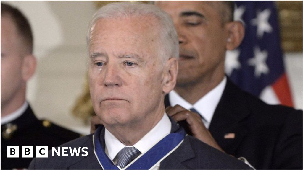 Obama Biden Bromance Ends With Tears And Laughter At Surprise Farewell Bbc News 1990