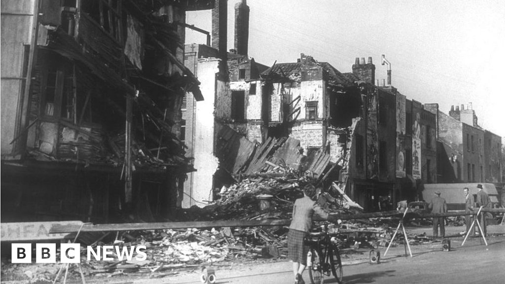Bristol Blitz Recalling the bombing, 75 years on BBC News