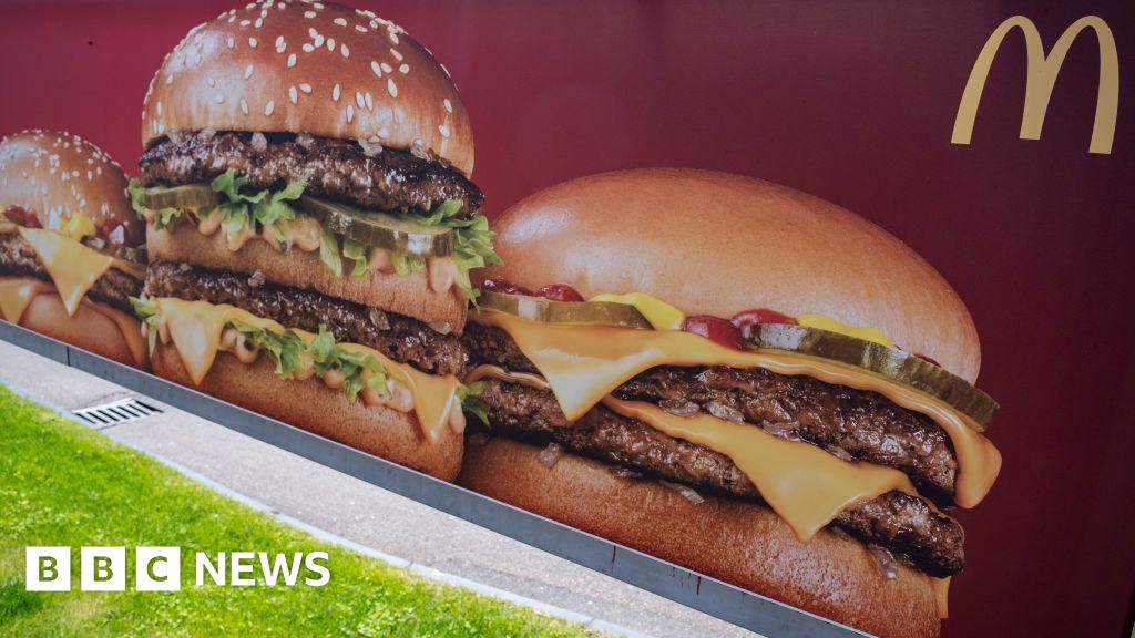 https://ichef.bbci.co.uk/news/1024/branded_news/590b/live/a54b5260-9272-11f1-b7a2-c7c91f255a18.jpg