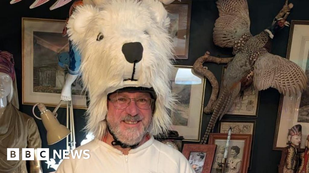 Cambridgeshire man copies Dutch ‘peeing bear’ for prostate cancer