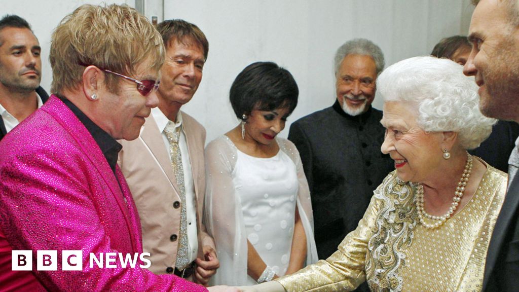 British cultural giants join tributes to 'inspiring' Queen Elizabeth II