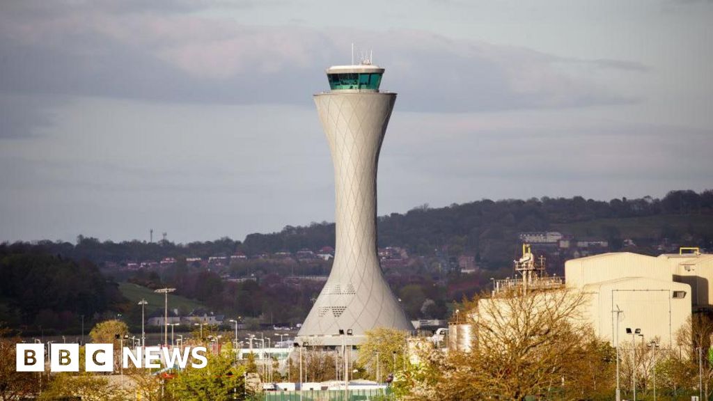 Edinburgh Airport suspends all flights after air traffic control outage