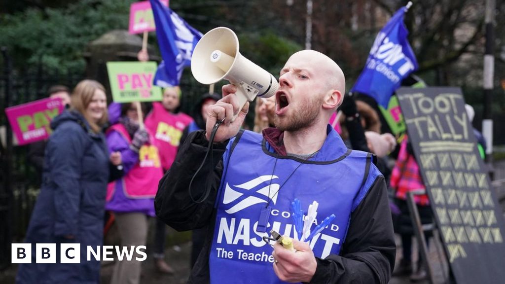 NASUWT teaching union fails to meet ballot turnout