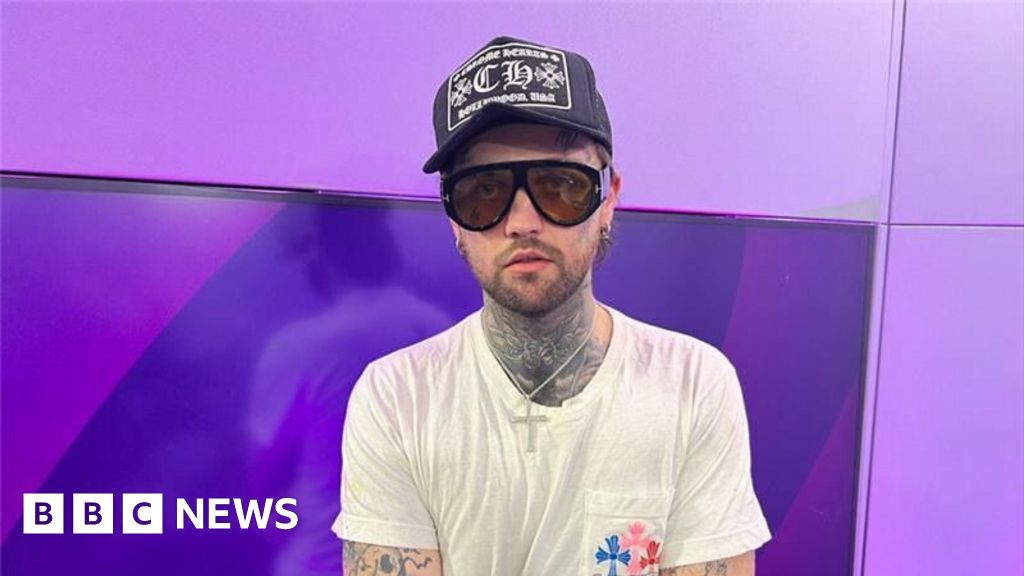 Birmingham artist Mason Newman's pub has rock 'n' roll gallery