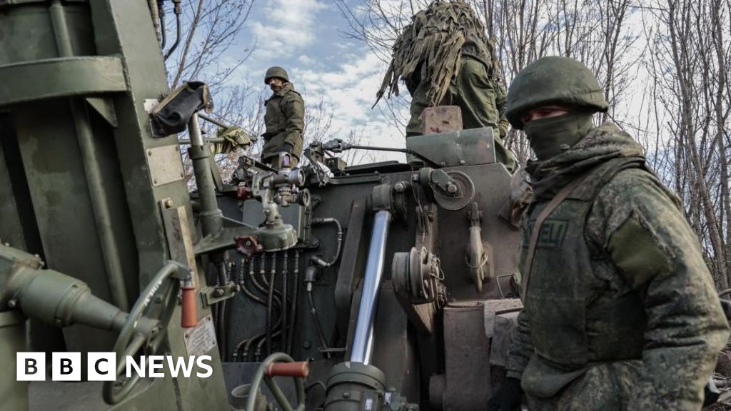 Ukraine war: Fighting set to slow for winter months, says US intelligence - BBC