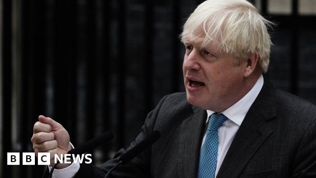 Boris Johnson urges Tories to get behind Liz Truss in farewell speech
