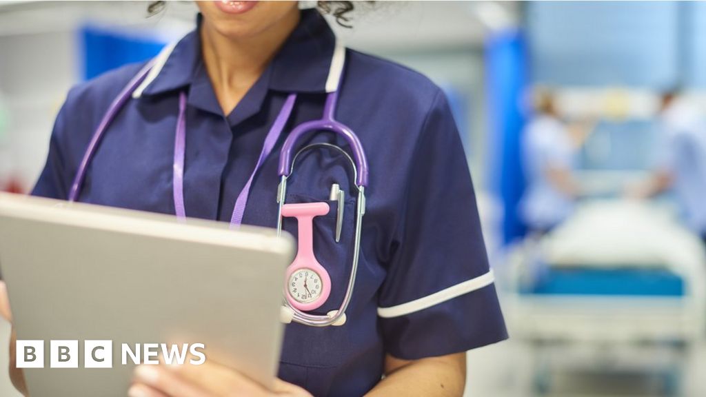 37000 Irish Nurses To Take 24 Hour Strike Action 