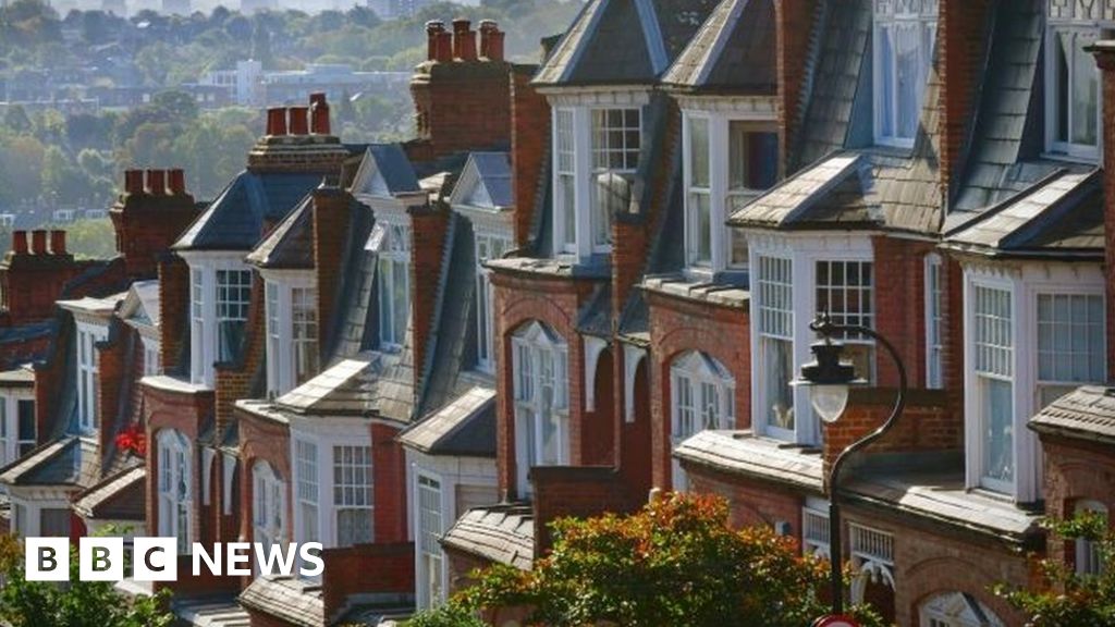 UK house prices see highest growth in six years in 2020