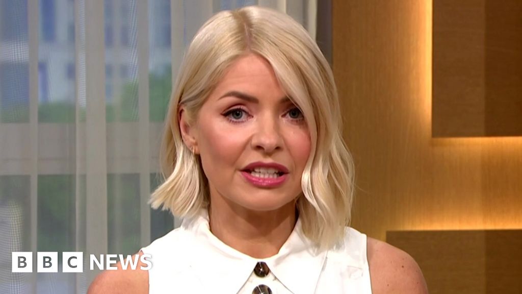 Holly Willoughby returns to This Morning after Phillip Schofield's exit