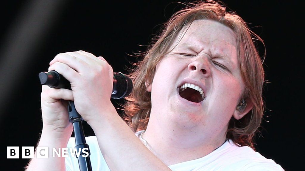 Lewis Capaldi to take new break from touring for ‘mental and physical health’