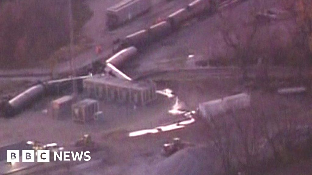 Wisconsin Second train derailment in two days BBC News