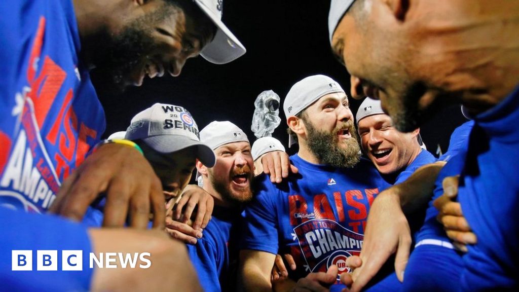 Chicago Cubs: City parties as baseball 'curse' ends after 71 years