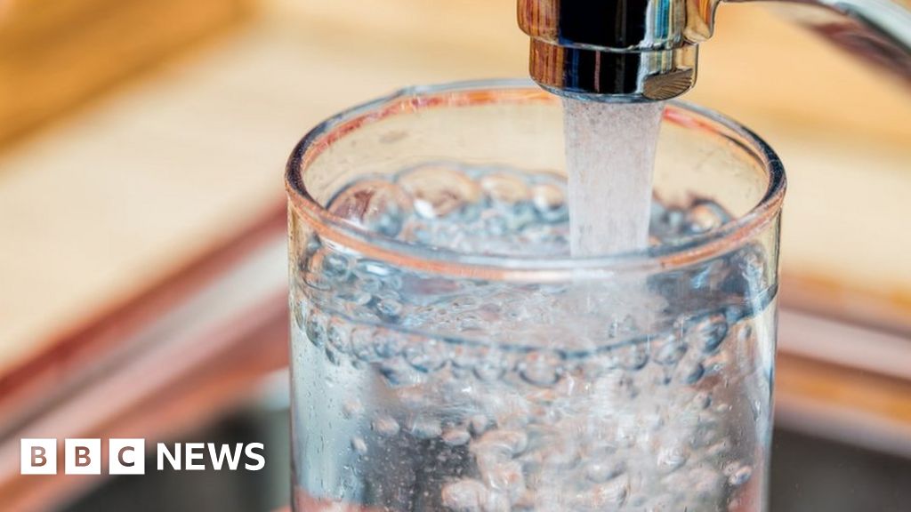 Hundreds in Whalsay told to avoid tap water - BBC News