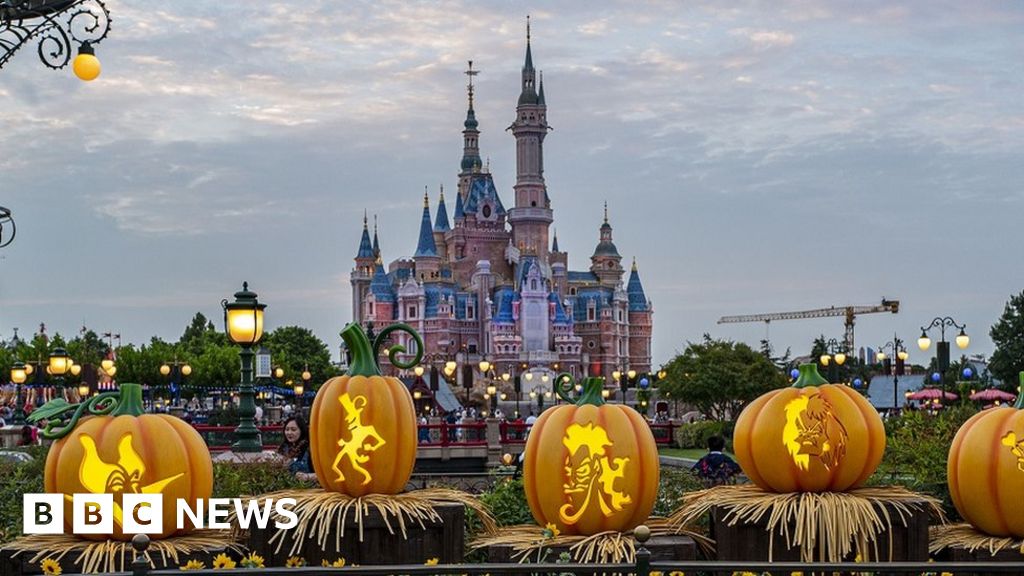 Shanghai Disney: Visitors unable to leave without negative Covid test as park shuts