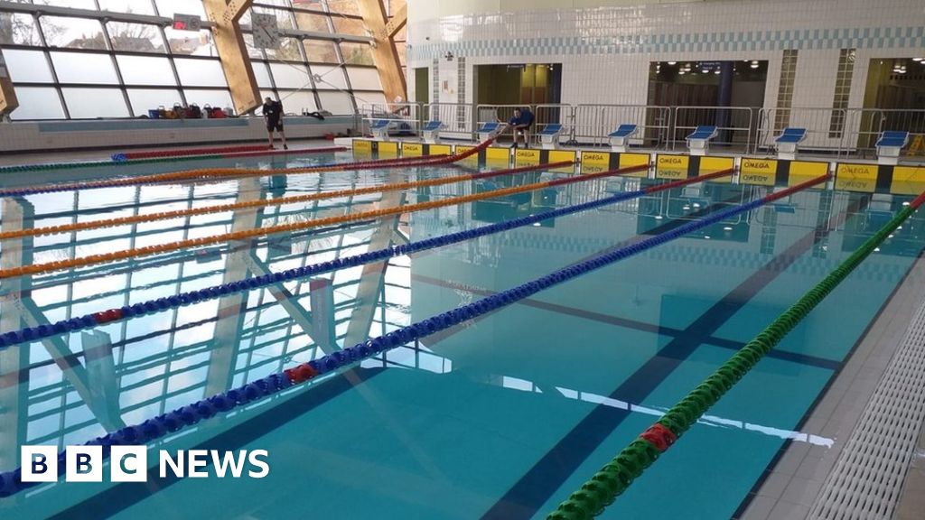 Liverpool Aquatics Centre 50metre pool to reopen after glass closure BBC News