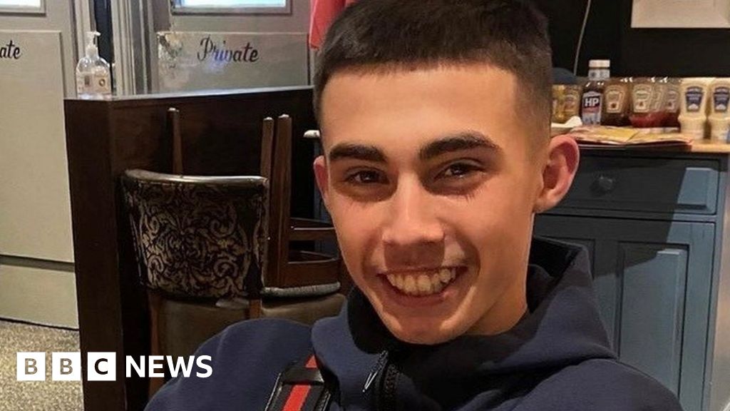 Brentwood Teen Stab Victim Forever Our Champ, Parents Say - BBC News