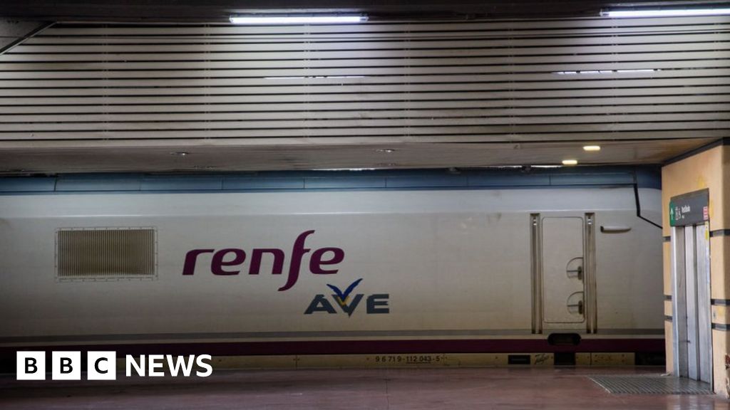 Spanish train collision outside Barcelona injures scores