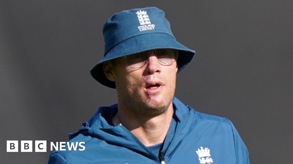 Flintoff agrees compensation over Top Gear crash