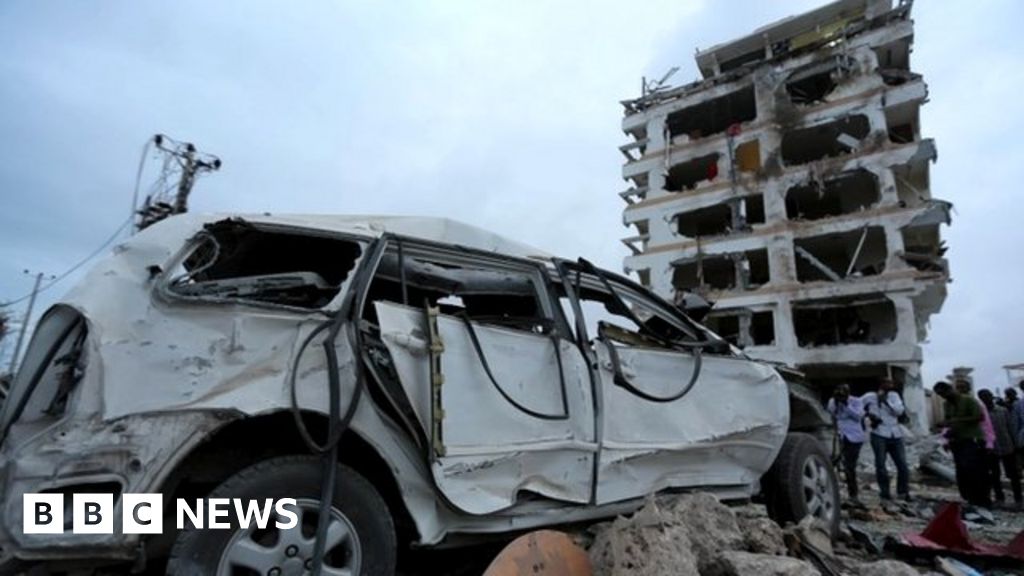 Somalia Blast Mogadishu Hotel Rocked By Bomb Bbc News 8946