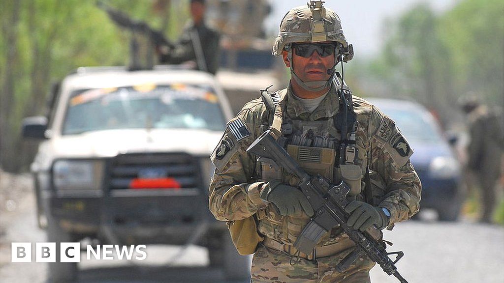 us army soldier in battle