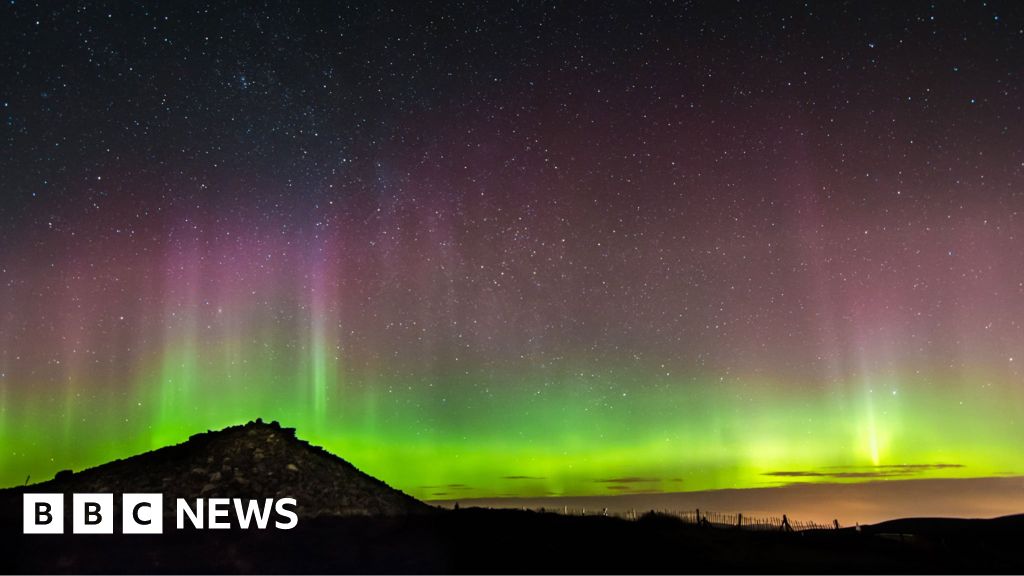 Bright lights Images of Wednesday's Aurora Borealis BBC News