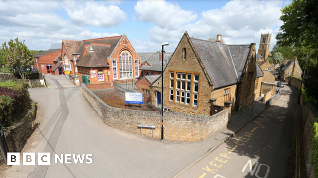 Moulton school given allclear after Raac closure