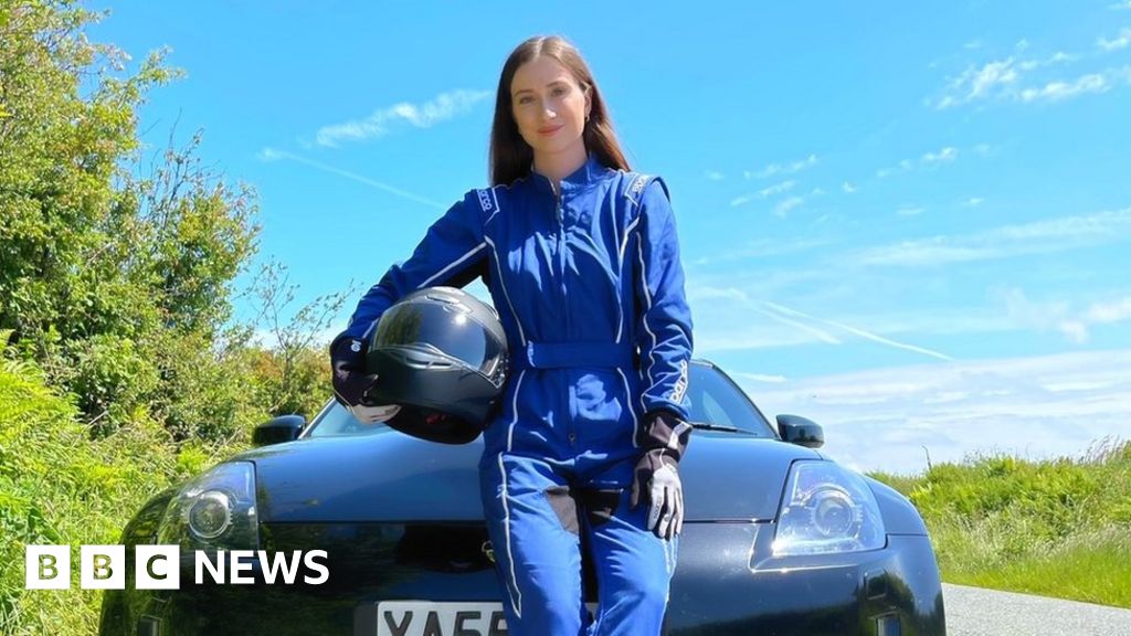 Sexism Can my employer make me wear makeup and heels?