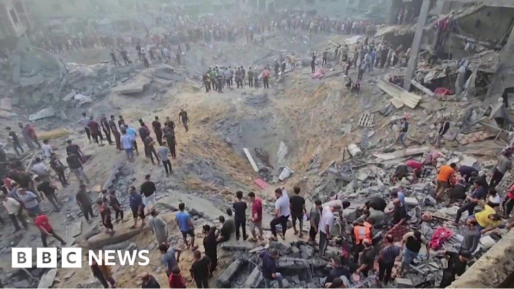 Gaza: Explosion at Jabalia refugee camp leaves massive crater